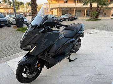 Yamaha TMAX 560 TECH MAX
