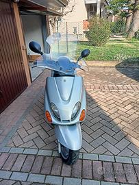 scooter Yamaha majestic 150