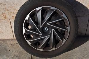 Ford Gomme 4 stagioni TOYO 205/55R16 con cerchi