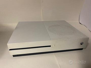 Xbox One S 500 GB + 2 controller originali
