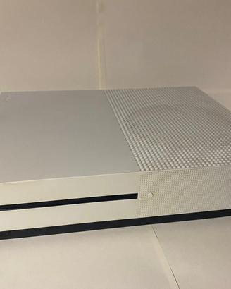 Xbox One S 500 GB + 2 controller originali