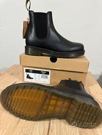 Dr Martens 2976 Chelsea Boots