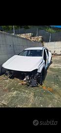 MERCEDES GLA 200 CDI ANNO 2014 2.1 DIESEL solo per