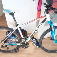 MTB Cube AIM 27,5", freni disco idraulici.