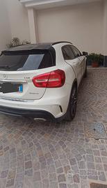 MERCEDES BENZ GLA 220 4MATIC