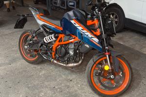 KTM DUKE 390 2026