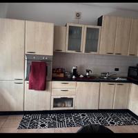 Cucina , camera da letto , divano