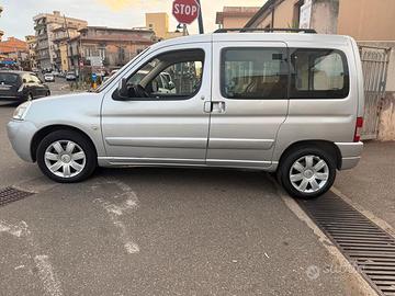 Berlingo 1.6 HDi 5- POSTI