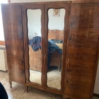Camera da letto completa in legno