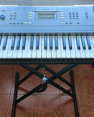 Tastiera Yamaha come nuova + supporto