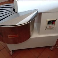 IMPASTATRICE PROFESSIONALE A SPIRALE MECNOSID