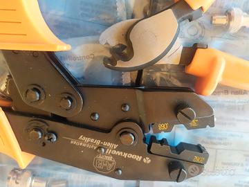 Crimpatrice cavi di rete