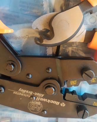 Crimpatrice cavi di rete