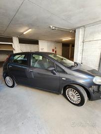Grande Punto 1.3 MJ 90 CV . Leggere bene.