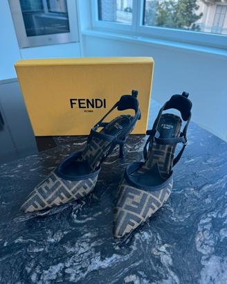Vendoo scarpe da donna taglia 38 di Fendi