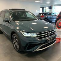 VOLKSWAGEN Tiguan Allspace Tetto Apribile 2.0 TD