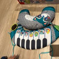 Tummy time piano