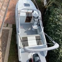 Barca sportiva 6,50mt 12mg con Mercury XR6 150cv