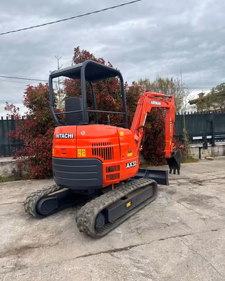 E176 Escavatore 32 q.li girosagoma