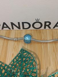 charm pandora sfaccettato blu cielo in argento 925