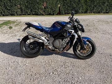 MV Agusta Brutale 910 R Italia - 2.900km