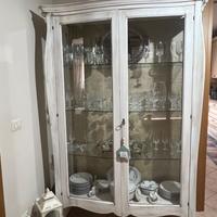 Vetrina shabby chic