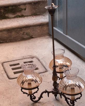 Lampadario stile Liberty