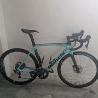 Bicicletta Bianchi Oltre XR3