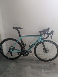 Bicicletta Bianchi Oltre XR3