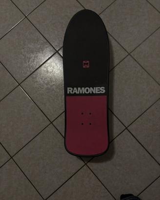 Skateboard osiris globe ramones