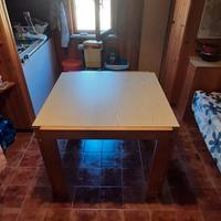 Tavolo in legno allungabile 90-160x90