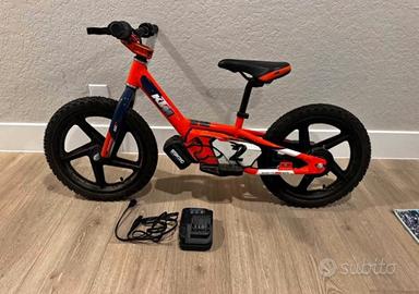 KTM Stacyc 16 edrive moto elettrica per bambini