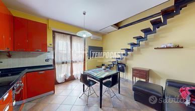 3 LOCALI! RISTRUTTURATO! BOX AUTO!