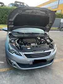 Peugeot 308 del 2014 per ricambi