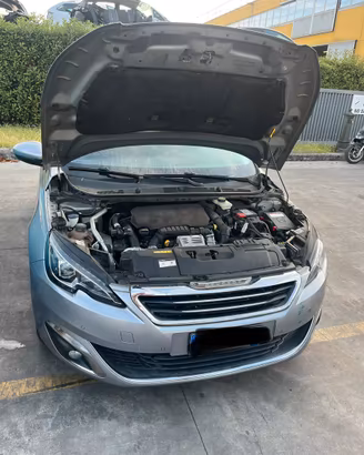 Peugeot 308 del 2014 per ricambi