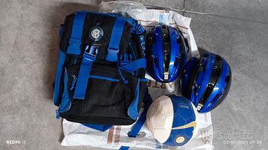 pallone caschi completino zaino 