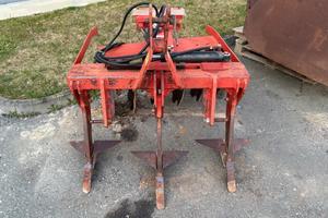 Ripuntatore da vigna con dischiera