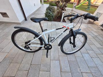 Bicicletta Rockrider con ruote da 24"