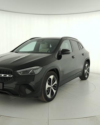 MERCEDES-BENZ GLA 200 d automatic