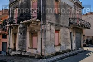 Casa semindipendente con garage a Mascali