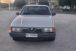 Alfa 75 .