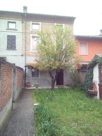 Villetta a schiera di 120 m² con 3 locali e box au