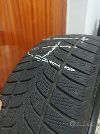 4 Gomme Invernali Minerva Frostrack UHP 215/45 R18