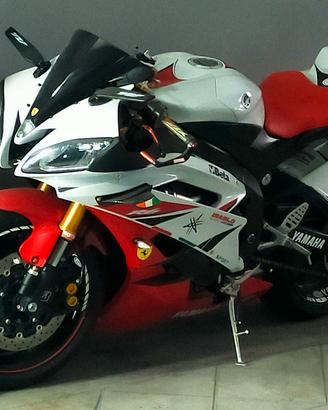  Yamaha R6 YZF 2006.