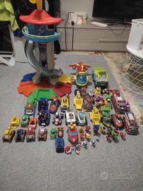torre e giocattoli di paw patrol 