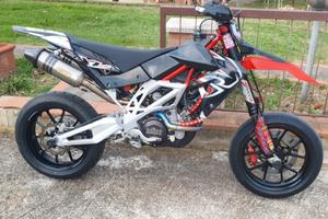 Aprilia sxv 450