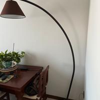 Piantana arco marrone