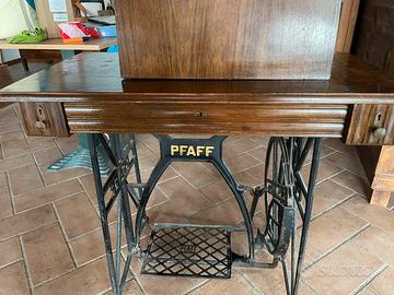 Macchina da Cucire Pfaff 31 Vintage a Pedale