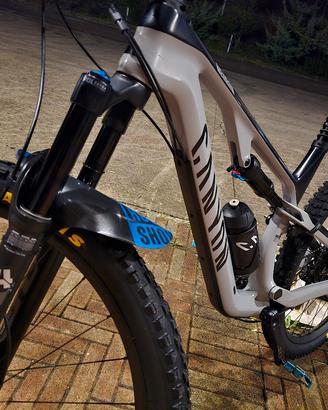 MTB trail / Neuron CF 8 - CANYON - tg M