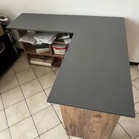 Scrivania homeoffice 130x120cm
